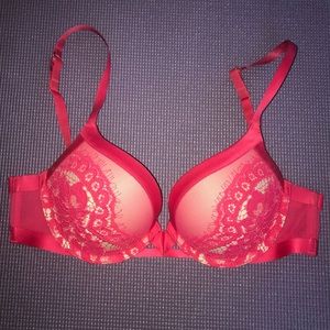Victoria Secret Bombshell Bra